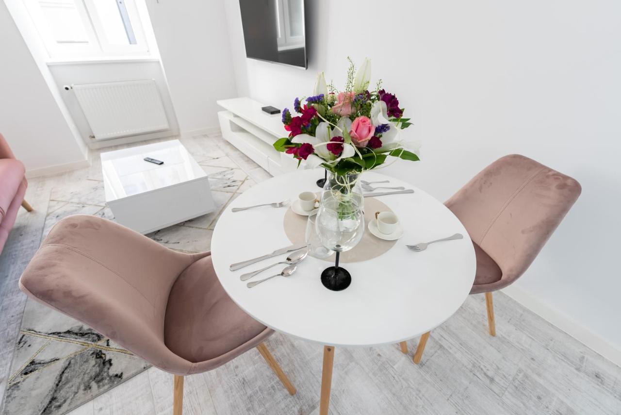 Apartamenty Centrum Nowoczesny Design - Dream Apart Bielsko-Biala Bagian luar foto