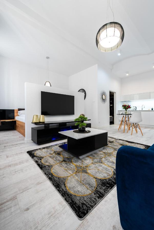 Apartamenty Centrum Nowoczesny Design - Dream Apart Bielsko-Biala Bagian luar foto